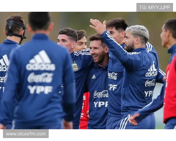 美洲杯最新动态:各队备战激烈角逐,谁能脱颖而出夺得冠军 - 副本 (5) 美洲杯最新动态:各队备战激烈角逐,谁能脱颖而出夺得冠军 - 副本 (5)